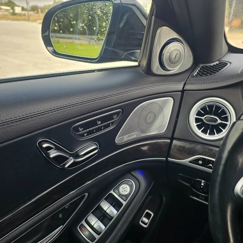 Mercedes-Benz S 560, снимка 9 - Автомобили и джипове - 52188969