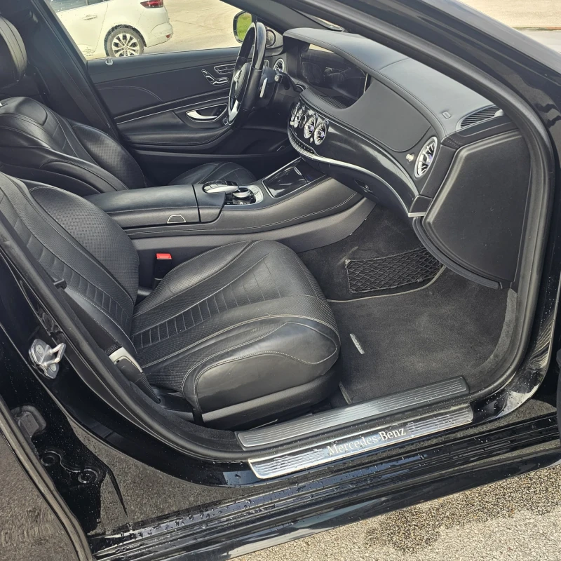 Mercedes-Benz S 560, снимка 13 - Автомобили и джипове - 52188969