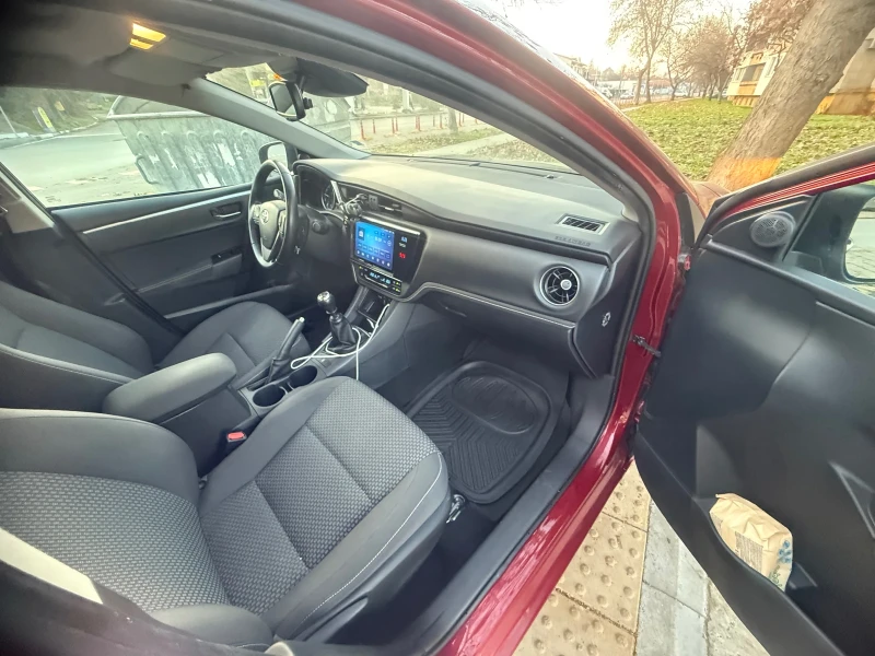 Toyota Corolla, снимка 10 - Автомобили и джипове - 52816359