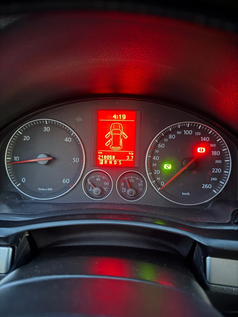 VW Golf V 2.0 TDI DSG автоматик, снимка 14 - Автомобили и джипове - 52869105