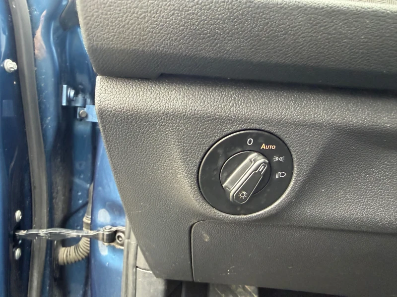 VW Jetta * AUTOMAT* CarPlay* AndroidAuto* Lizing* ТОП Състо, снимка 15 - Автомобили и джипове - 53454314