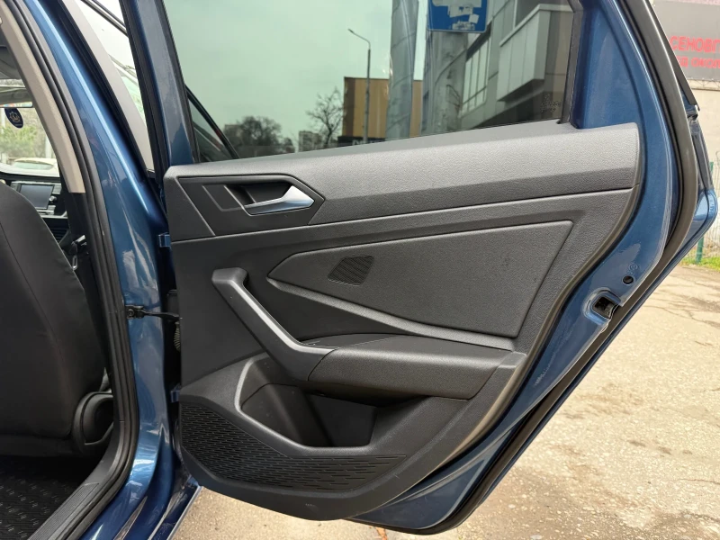 VW Jetta * AUTOMAT* CarPlay* AndroidAuto* Lizing* ТОП Състо, снимка 10 - Автомобили и джипове - 53454314