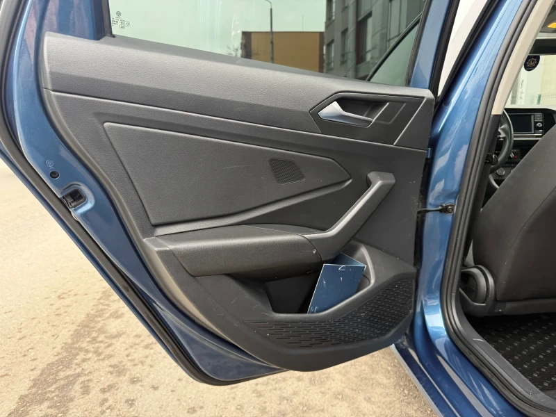 VW Jetta * AUTOMAT* CarPlay* AndroidAuto* Lizing* ТОП Състо, снимка 9 - Автомобили и джипове - 53454314