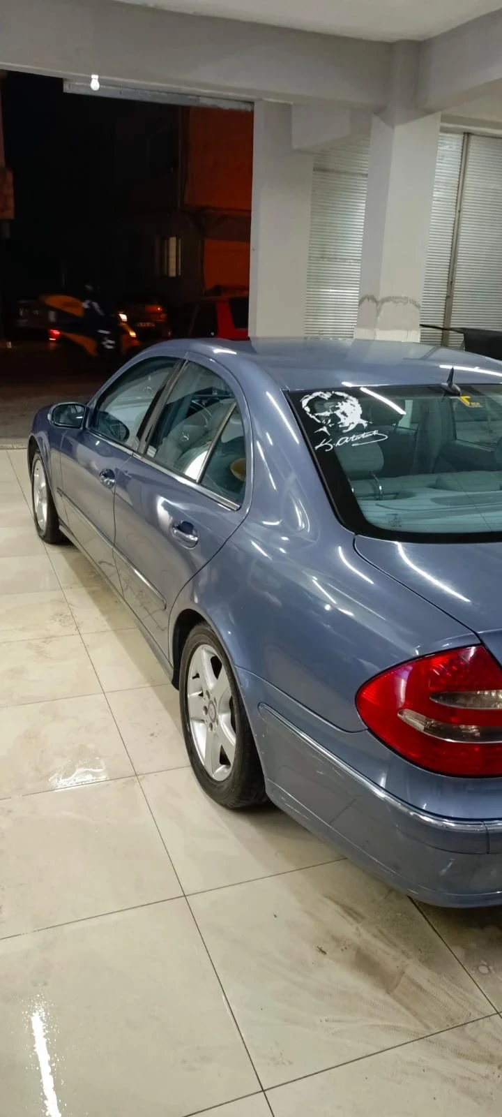 Mercedes-Benz E 320, снимка 6 - Автомобили и джипове - 47669758