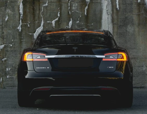 Tesla Model S Безплатно Зареждане, Performance - изображение 2