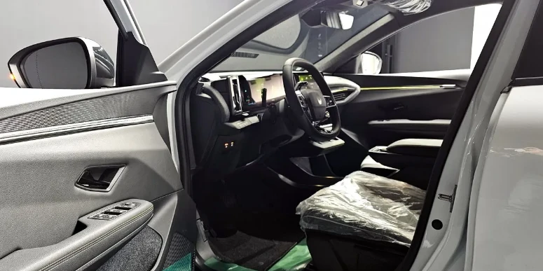 Renault Scenic 87 KW, снимка 8 - Автомобили и джипове - 54576087