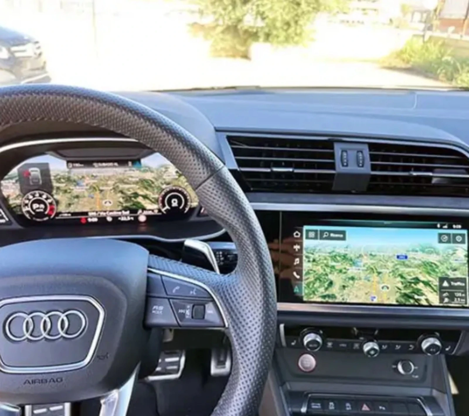 Audi RSQ3 Sportback  - изображение 9