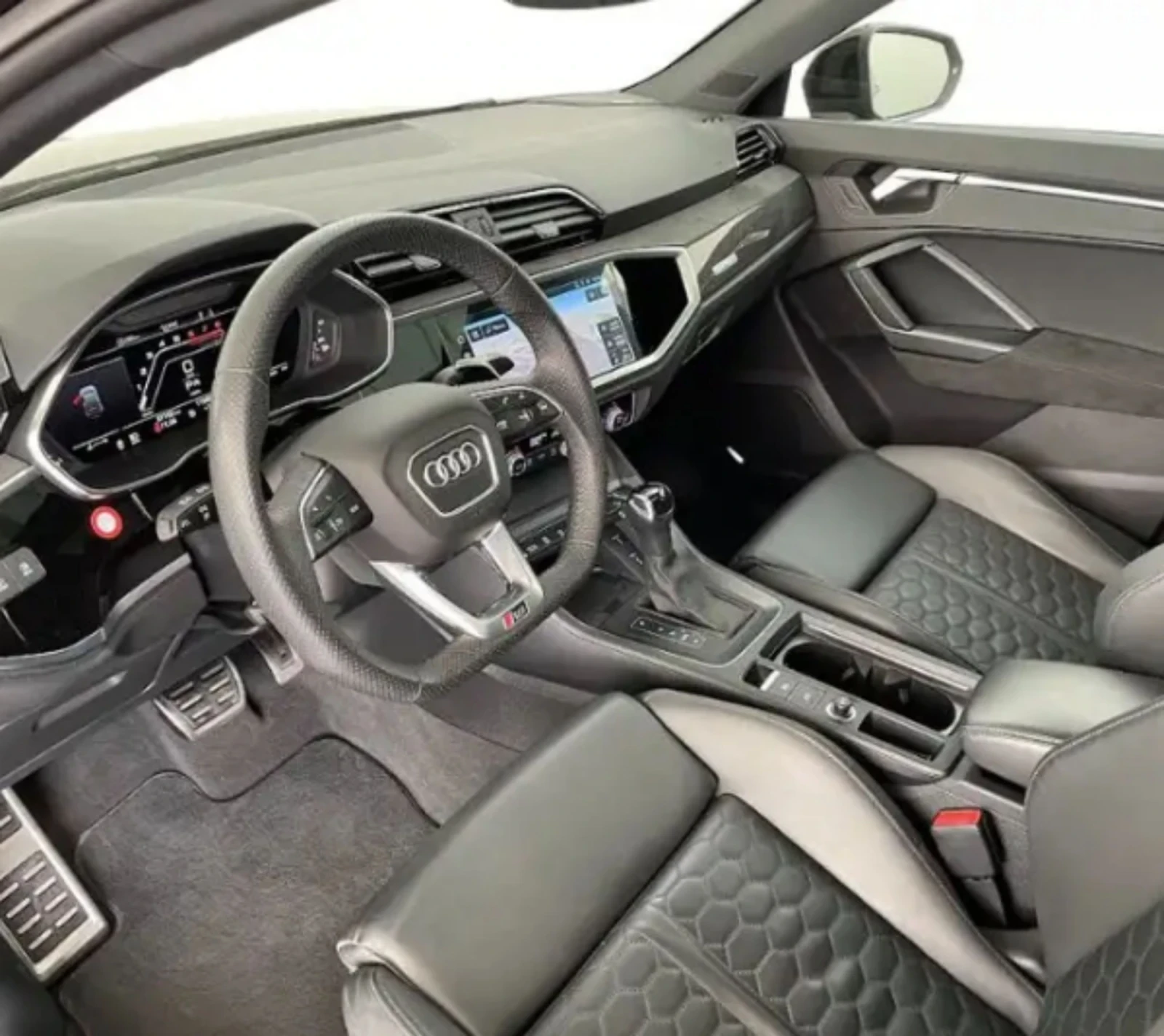 Audi RSQ3 Sportback  - изображение 6