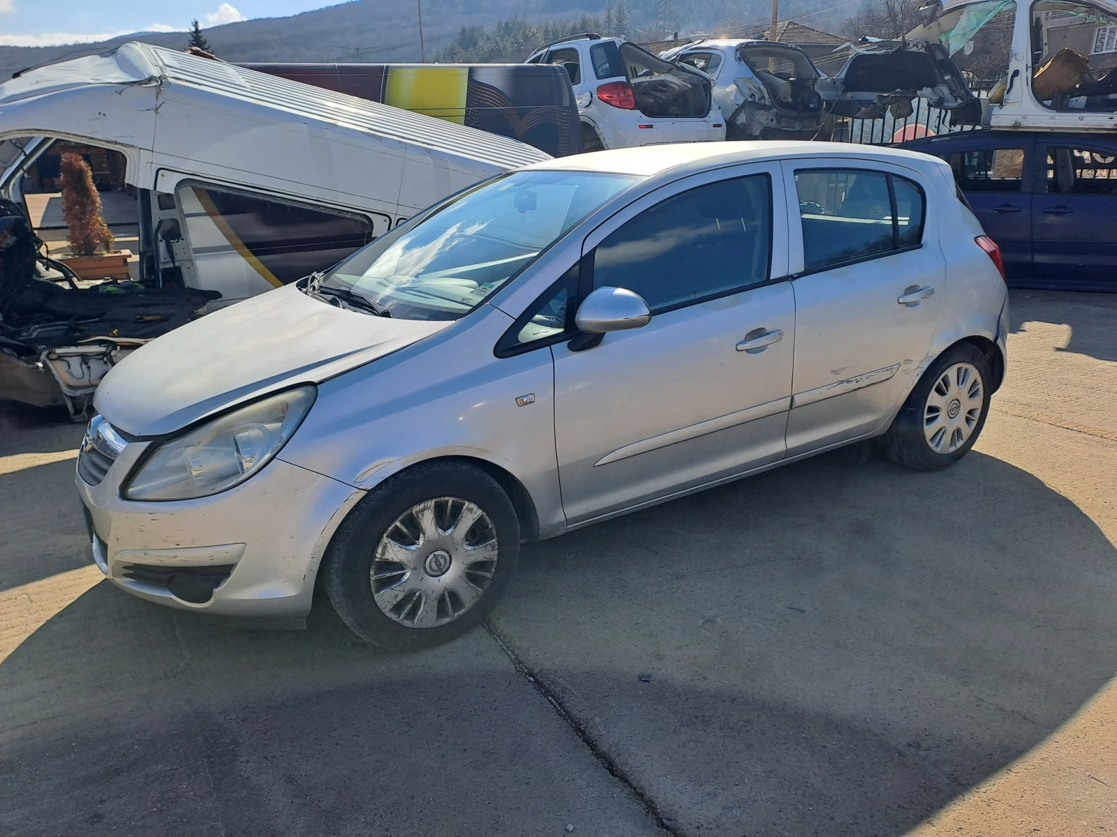 Opel Corsa 1.0i - изображение 2