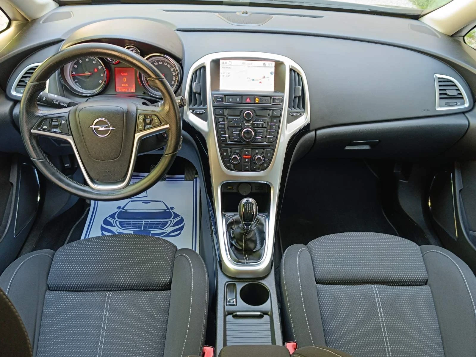 Opel Astra 1.6 Turbo /Navi/Xenon/Recaro/Swiss - изображение 6