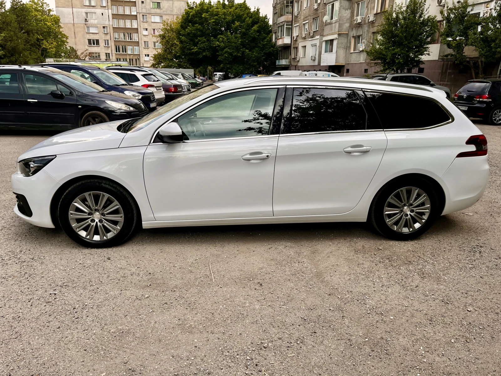 Peugeot 308 SW Active - изображение 3