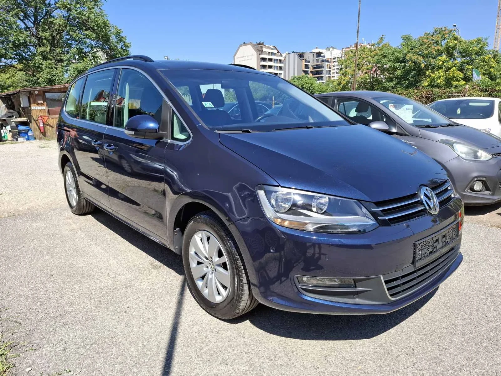 VW Sharan 2.0 TDI 4x4 7 места - изображение 3