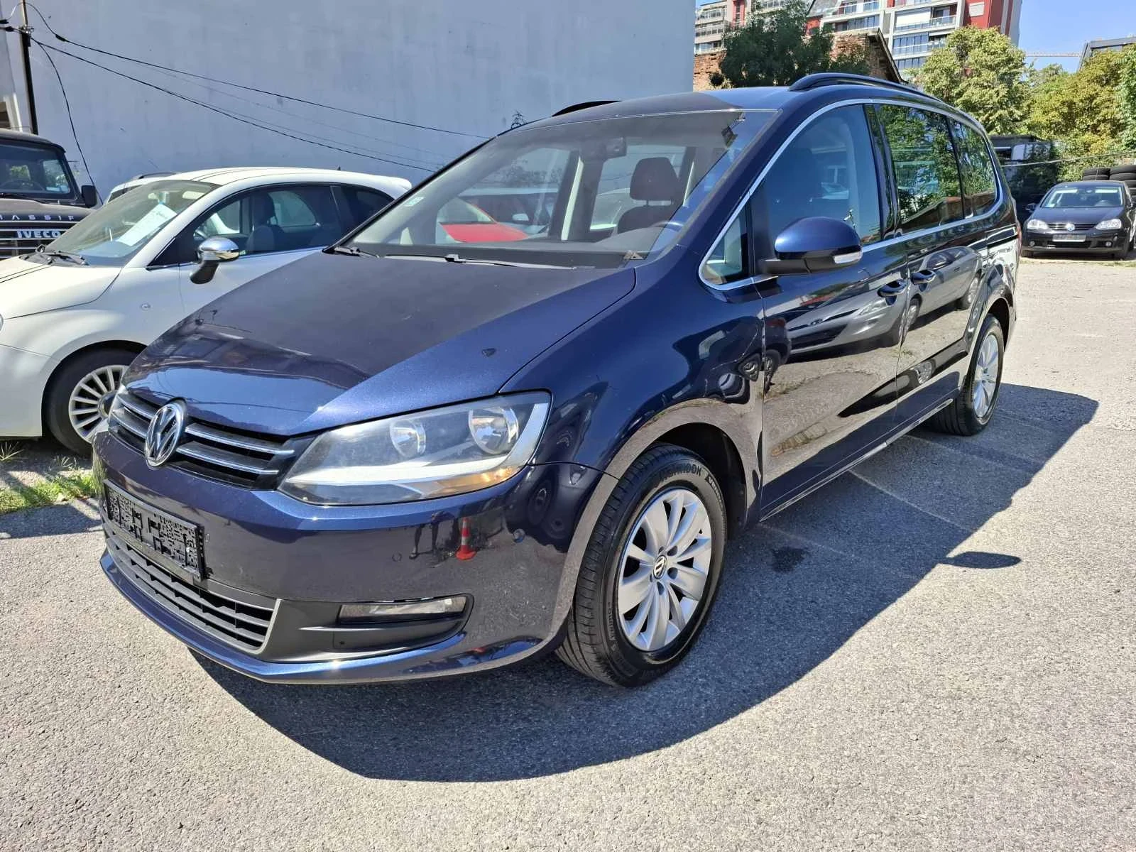 VW Sharan 2.0 TDI 4x4 7 места - изображение 2
