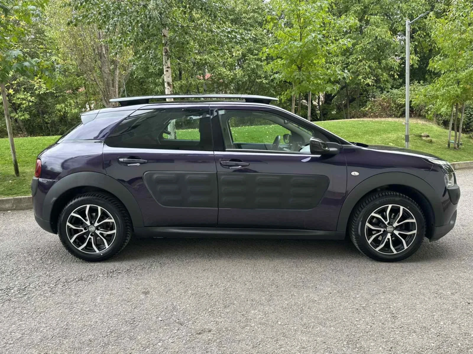 Citroen C4 Cactus 1.2i / РЕГИСТРИРАН - изображение 8