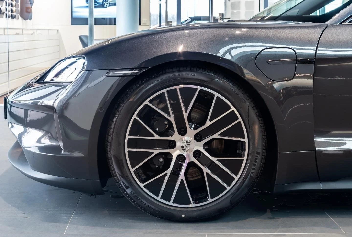 Porsche Taycan 4/FACELIFT/SPORT CHRONO/BOSE/PANO/360/ - изображение 4