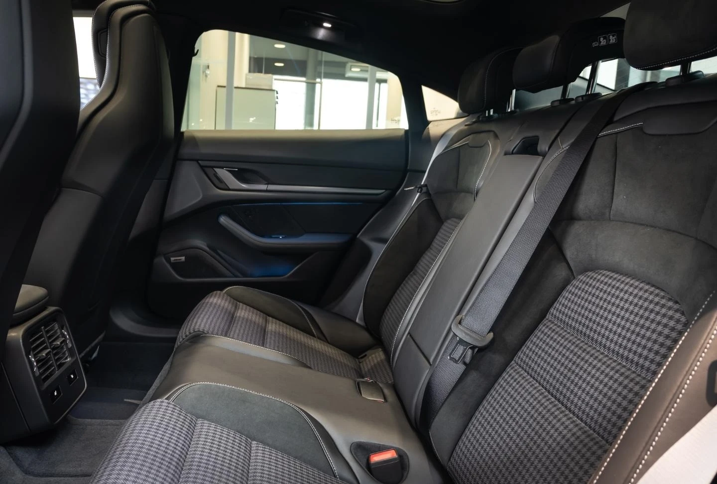 Porsche Taycan 4/FACELIFT/SPORT CHRONO/BOSE/PANO/360/ | Mobile.bg   14