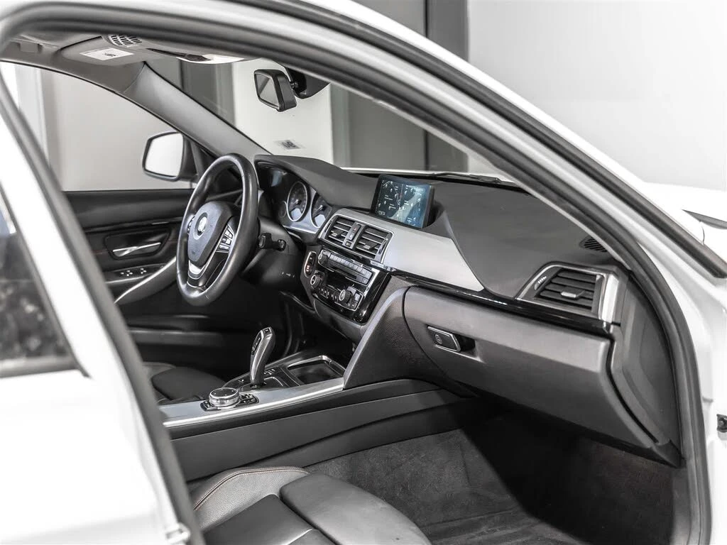 BMW 320 *  *    *   *  | Mobile.bg   14