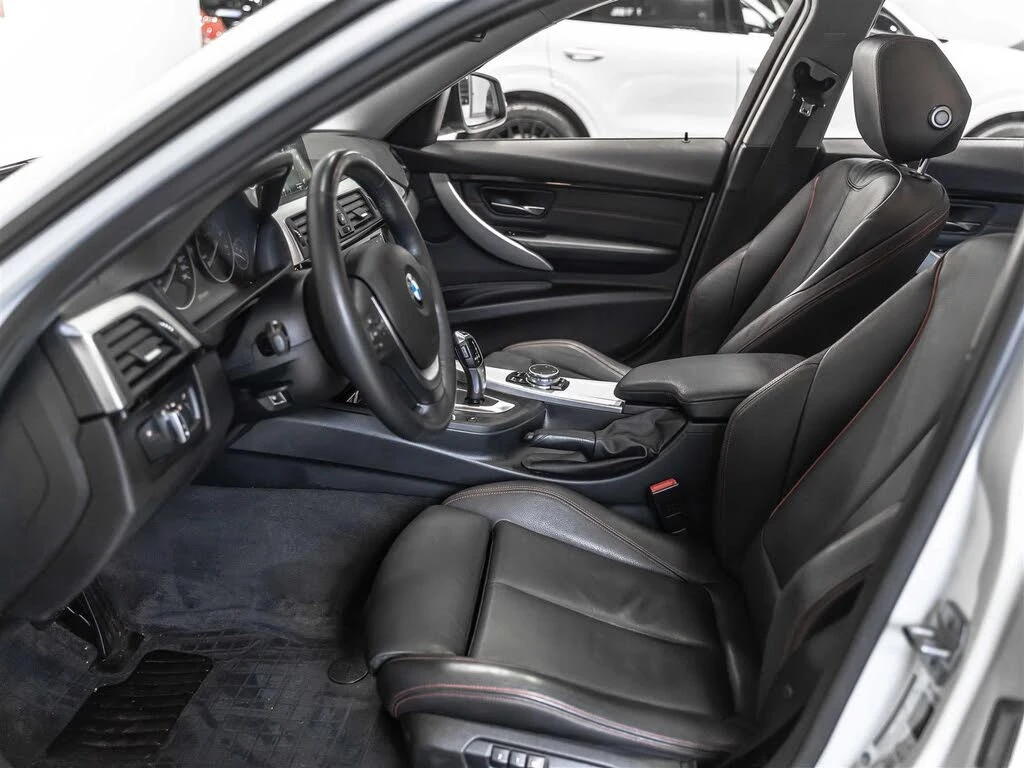 BMW 320 * АВТО КРЕДИТ* ЦЕНА ДО БГ * Сервизна история *  - изображение 5