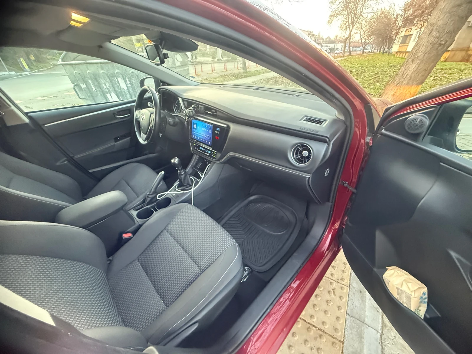 Toyota Corolla  - изображение 10