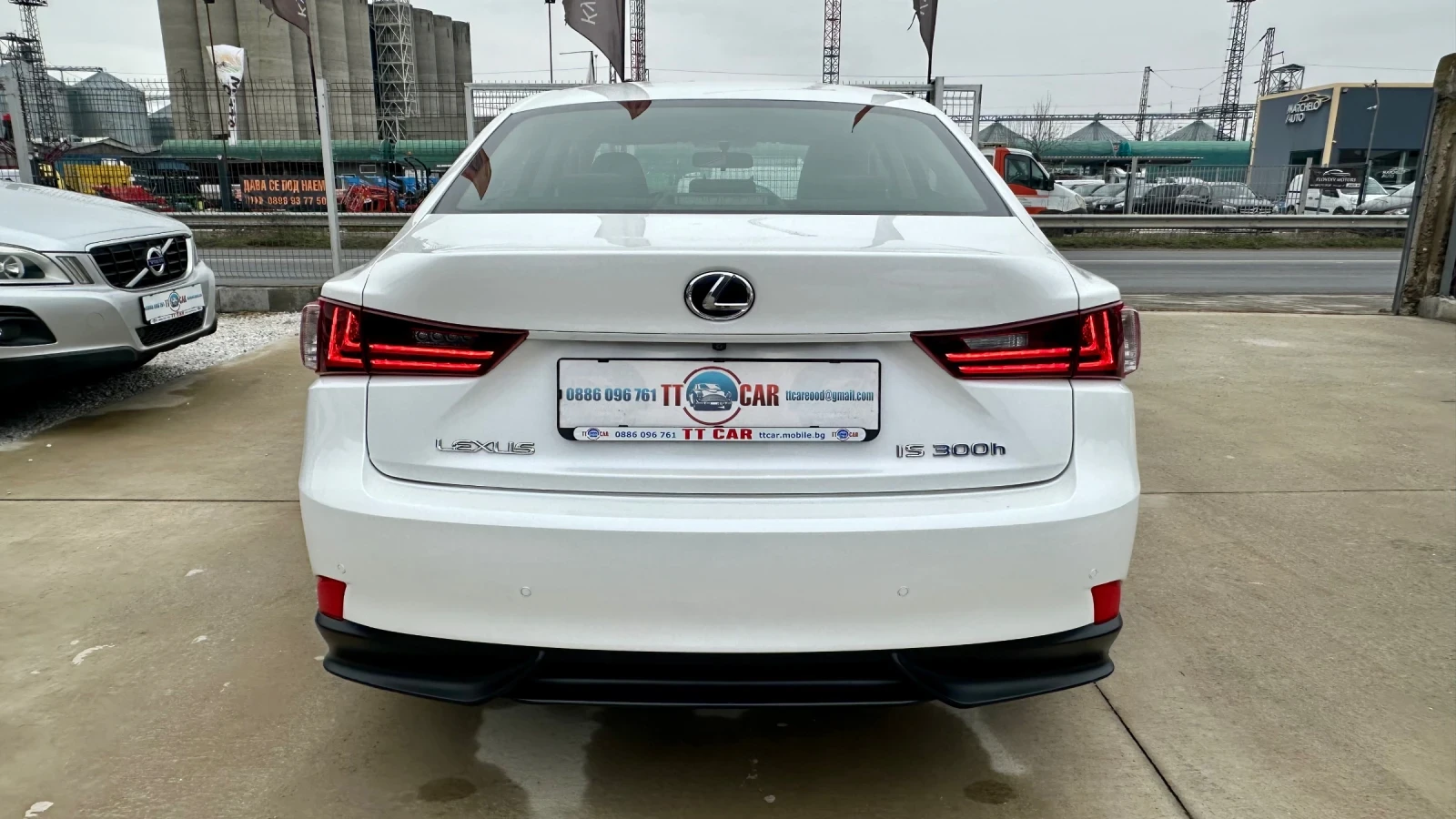 Lexus IS 300 2.5 HYBRID - изображение 5