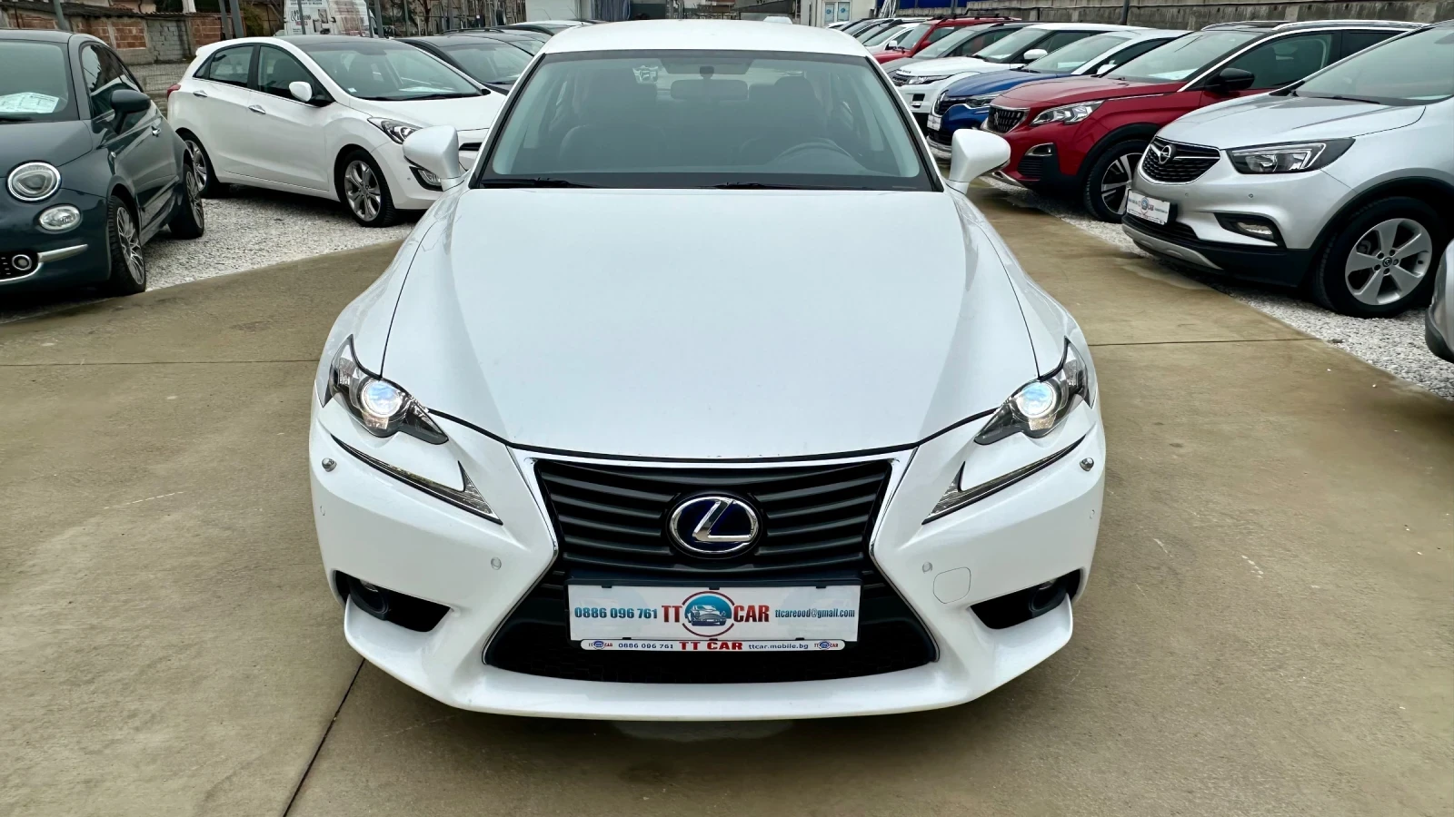 Lexus IS 300 2.5 HYBRID - изображение 2