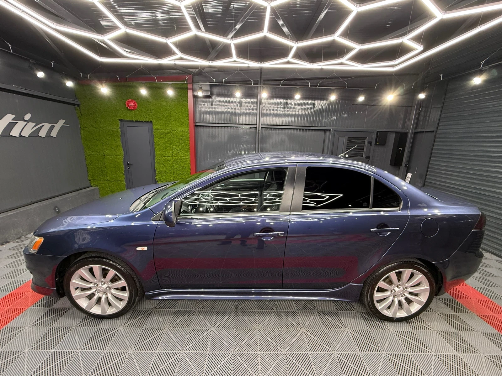 Mitsubishi Lancer 1.8 АВТОМАТИК Swiss, снимка 2 - Автомобили и джипове - 53803195