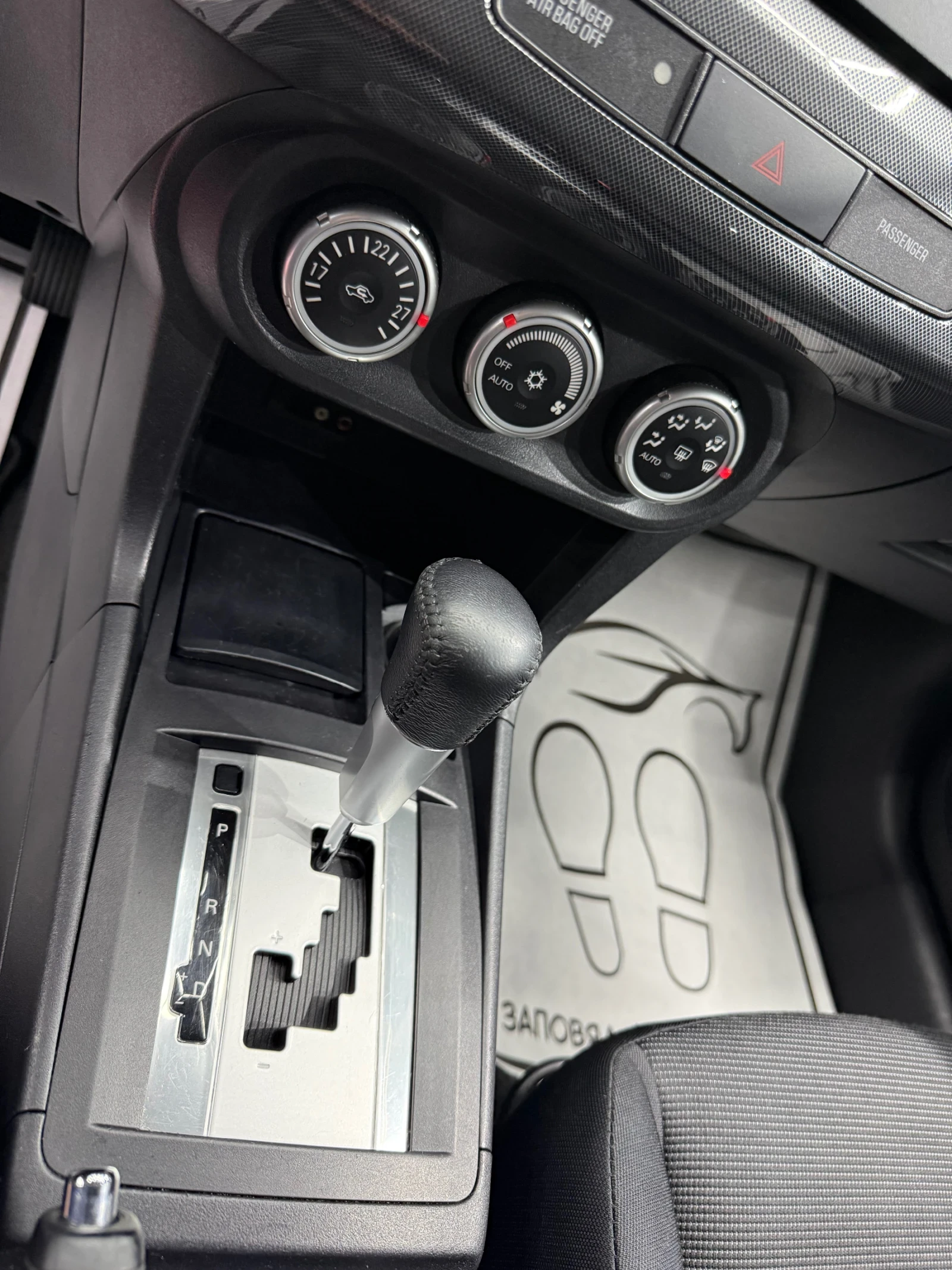 Mitsubishi Lancer 1.8 АВТОМАТИК Swiss, снимка 14 - Автомобили и джипове - 53803195