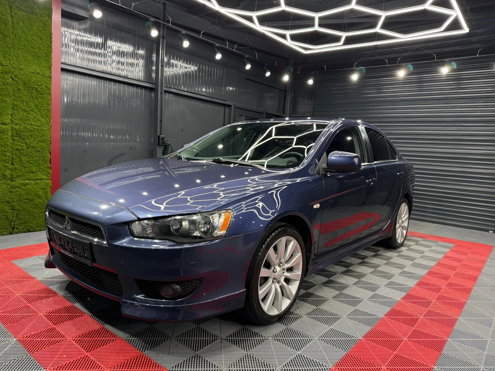 Mitsubishi Lancer 1.8 АВТОМАТИК Swiss