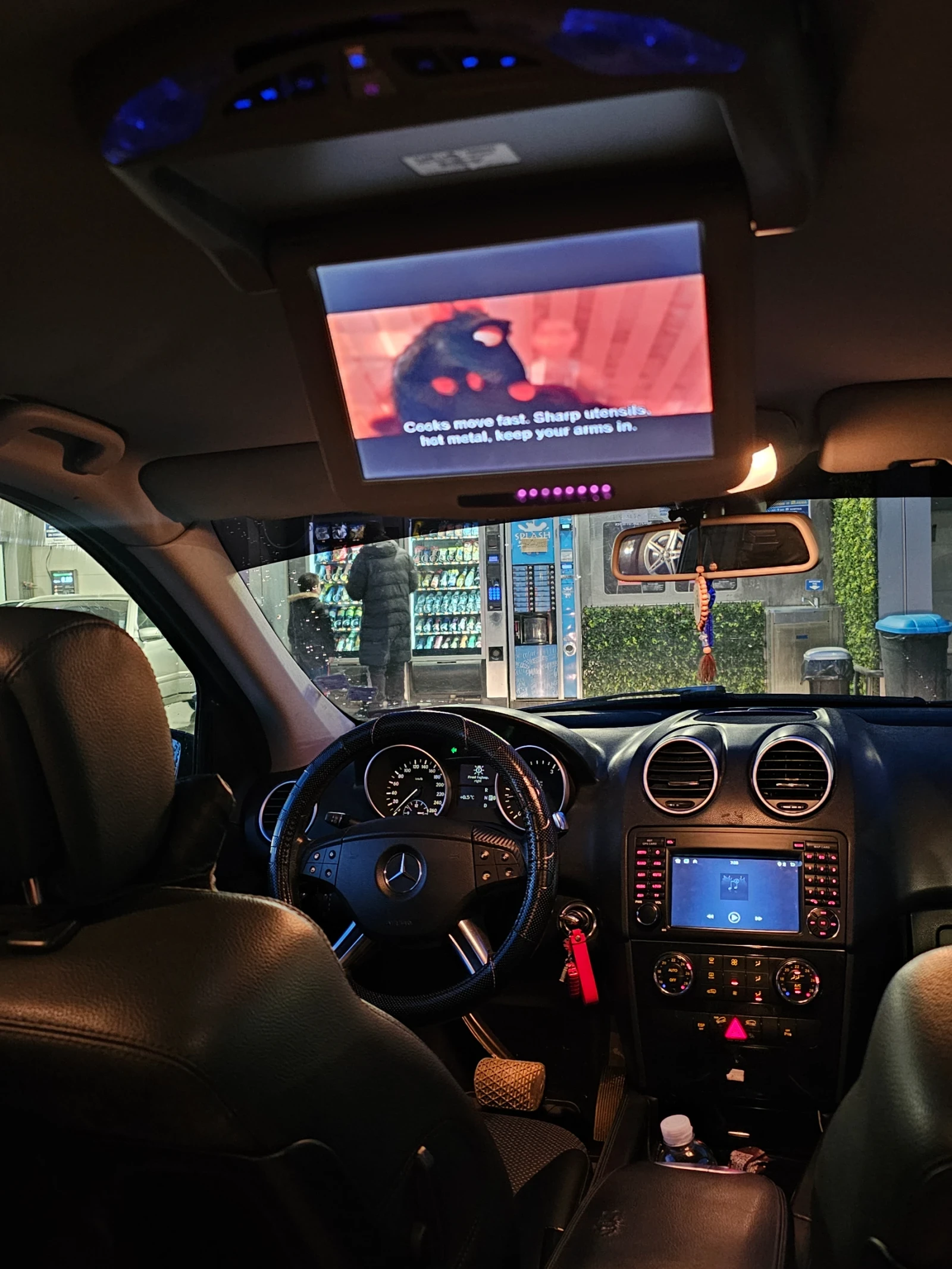 Mercedes-Benz 280, снимка 12 - Автомобили и джипове - 53836302