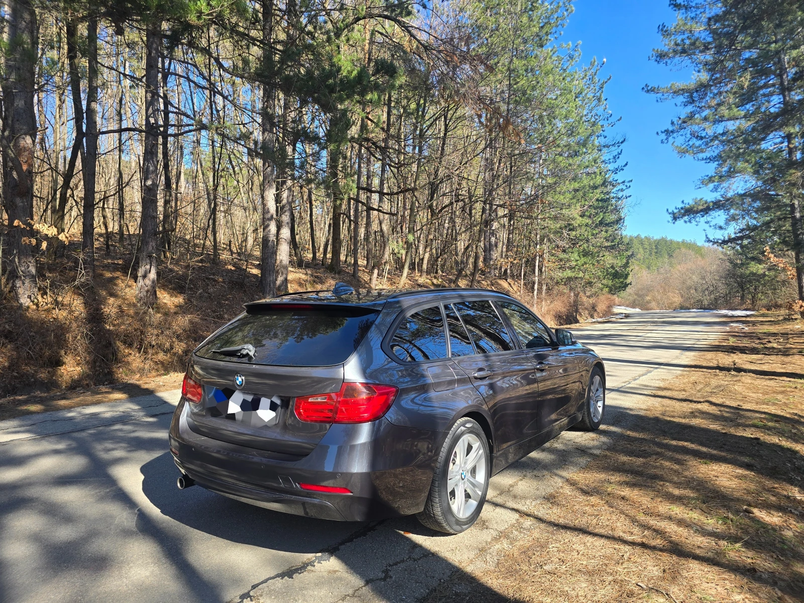 BMW 320 xDrive, снимка 6 - Автомобили и джипове - 54001362