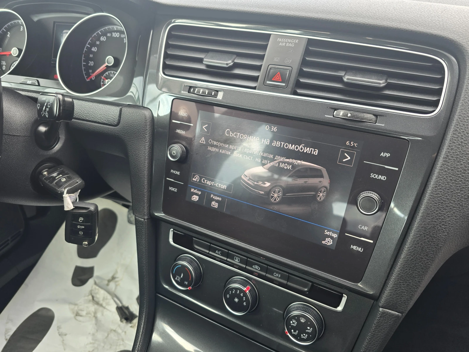 VW Golf 7.5= 1.6TDi, снимка 7 - Автомобили и джипове - 54140464