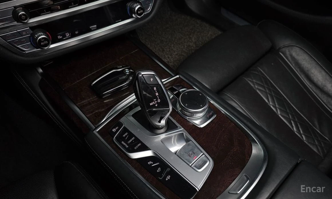 BMW 730 XDRive 360| SUNROOF| CAMERA| HEATED SEATS| MASAGE, снимка 12 - Автомобили и джипове - 54169058