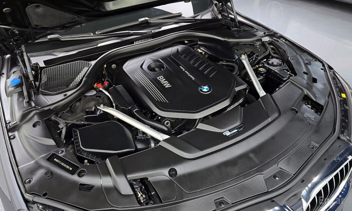 BMW 740 XDRIVE* МПАКЕТ* RECARO* КАМЕРИ* 360* HARMAN* KARDO, снимка 15 - Автомобили и джипове - 54205781