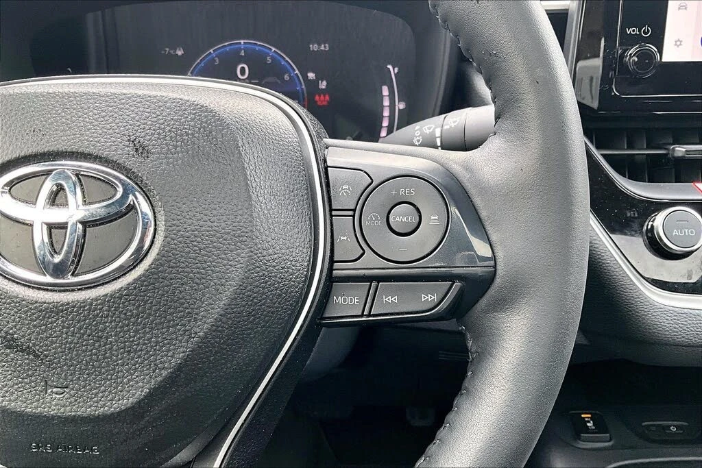 Toyota Corolla SE FWD* ����������* (���� �� ��)  | Mobile.bg � ����������� 17