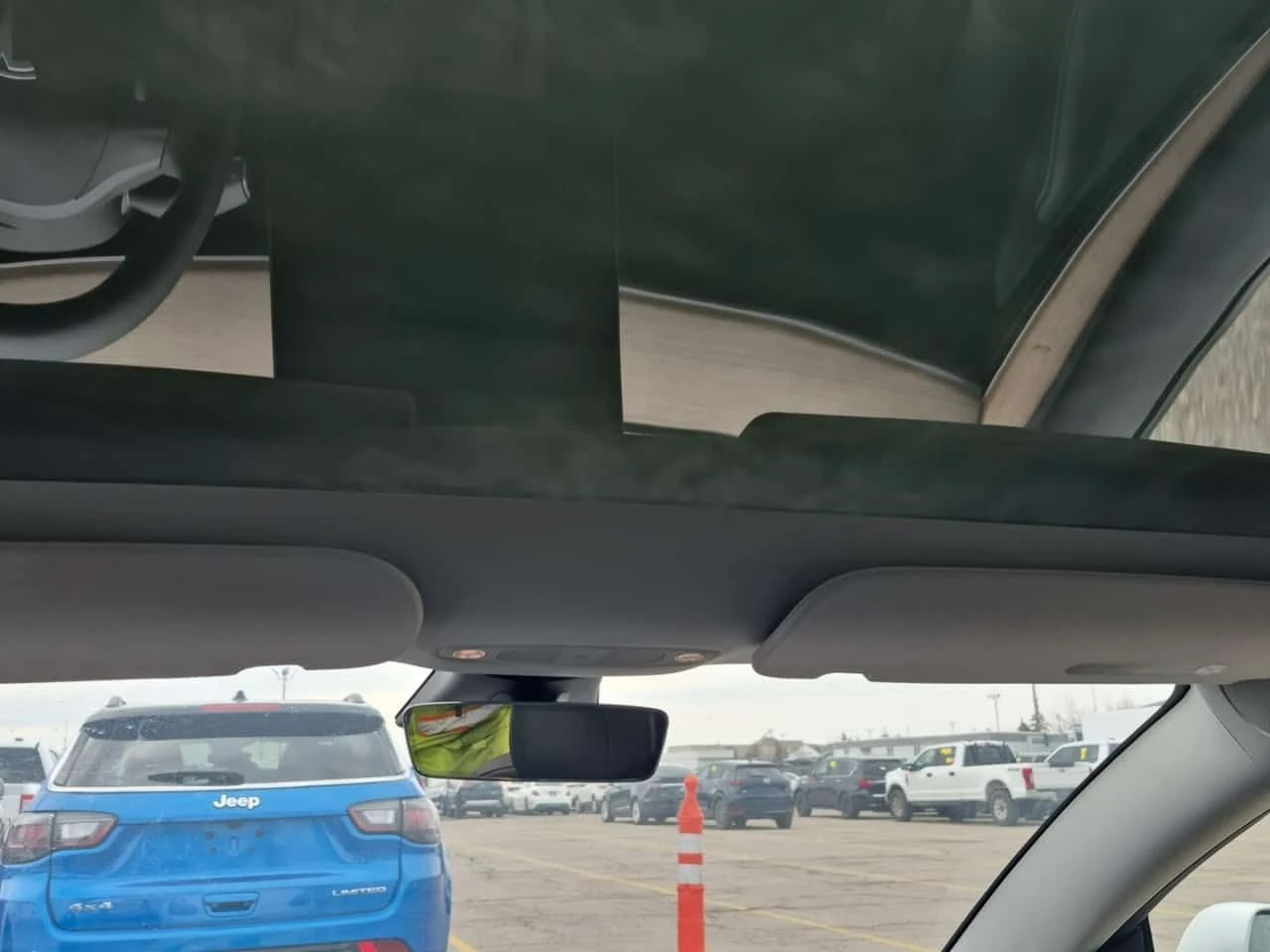 Tesla Model 3 * LONG RANGE * ЕДИН СОБСТВЕНИК * БЕЗ ИНЦИДЕНТИ * , снимка 13 - Автомобили и джипове - 54300746