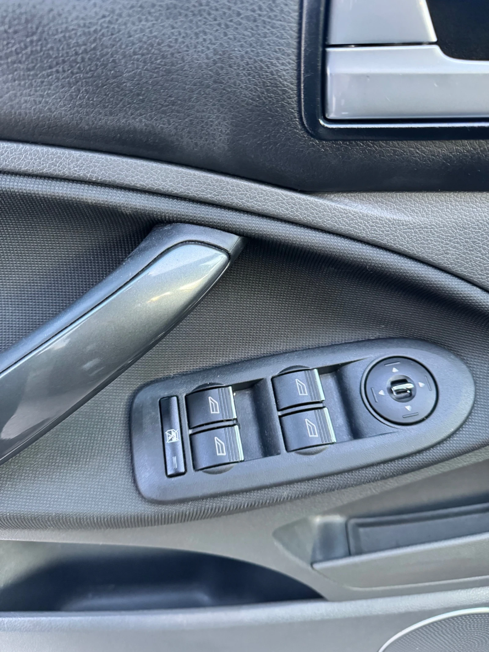 Ford C-max 1.8 Titanium , снимка 13 - Автомобили и джипове - 54363434