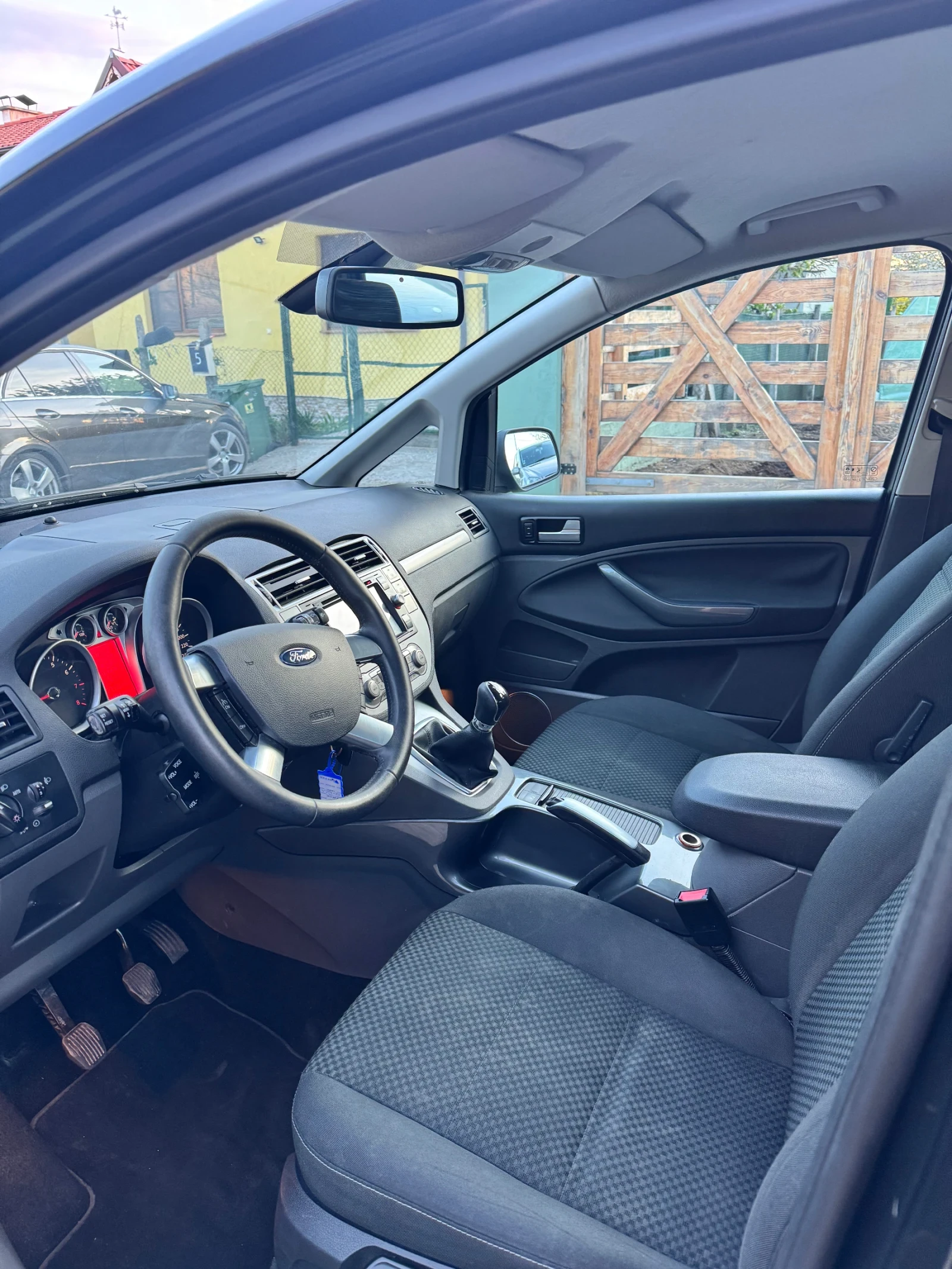 Ford C-max 1.8 Titanium , снимка 7 - Автомобили и джипове - 54363434
