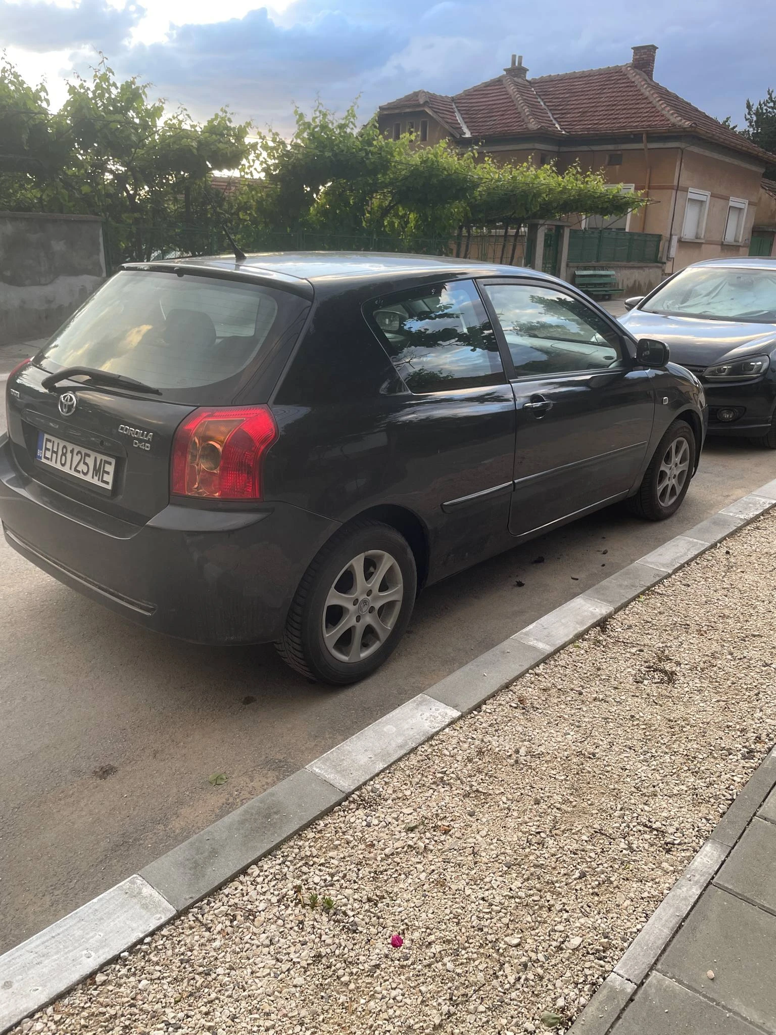 Toyota Corolla 1.4 D4D, снимка 2 - Автомобили и джипове - 54611733
