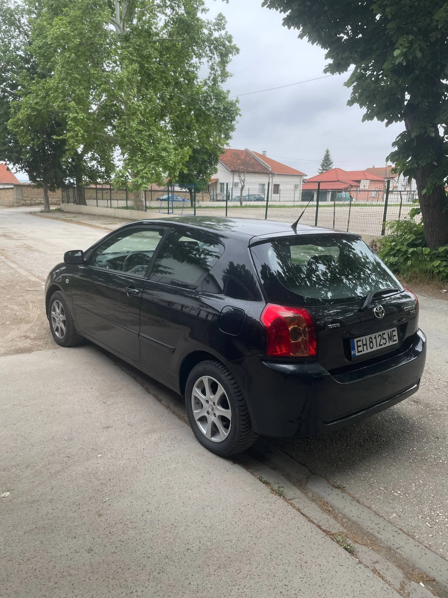 Toyota Corolla 1.4 D4D, снимка 4 - Автомобили и джипове - 54611733