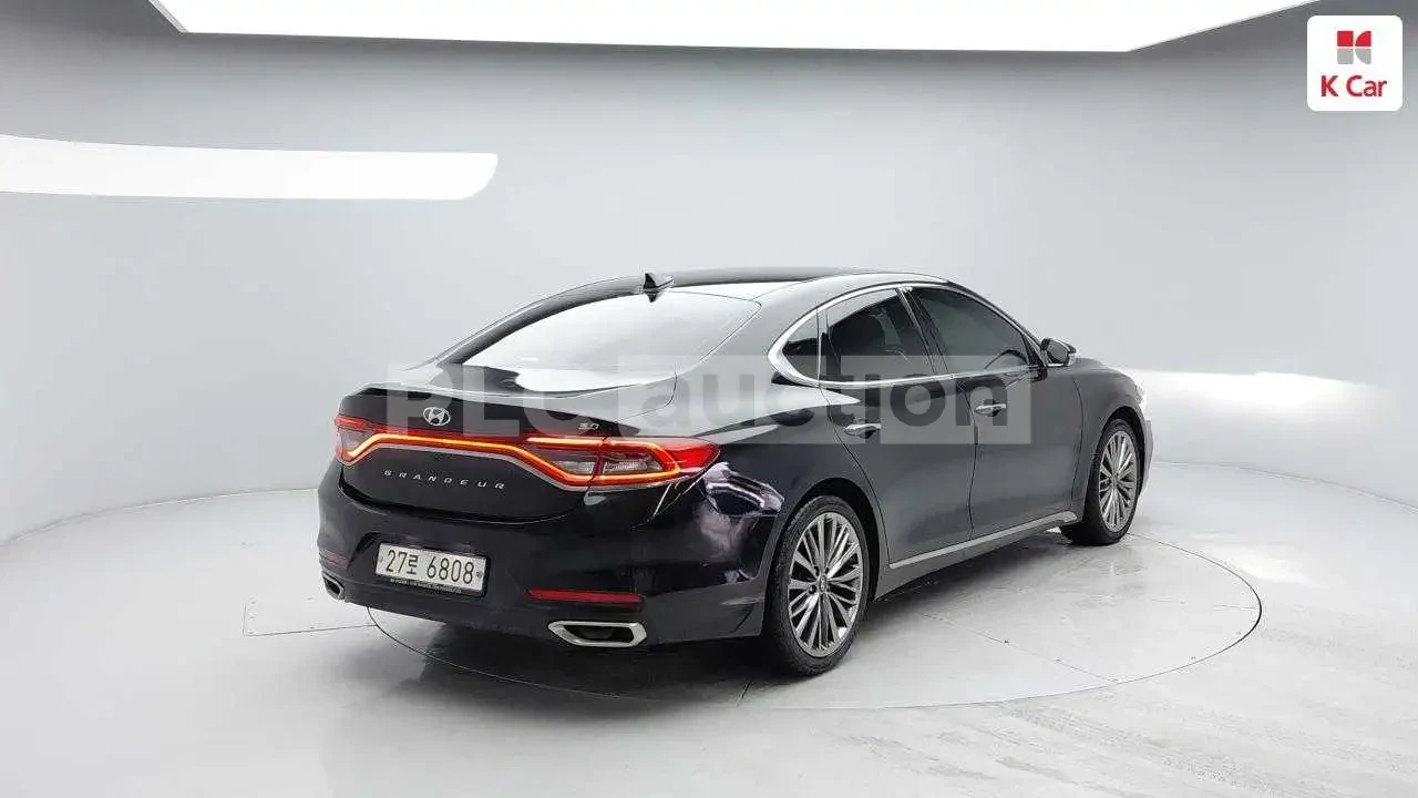 Hyundai Grandeur 3.0| 360| ОБДУХВАНЕ| HEAD-UP| ВКЛ.ТЕХНОТЕСТ, снимка 2 - Автомобили и джипове - 54910960