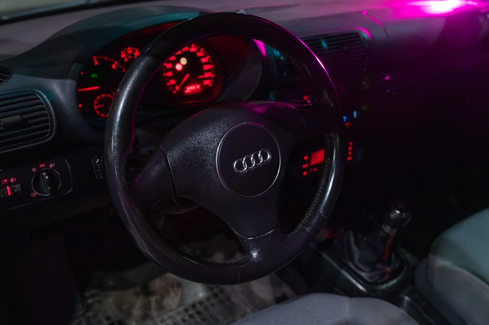 Audi A3 А3, 8L, 1. 9 TDI, ALH Черен Мат, снимка 7 - Автомобили и джипове - 54935210