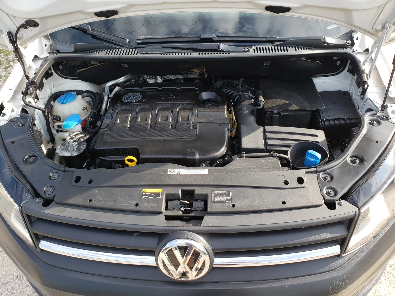 VW Caddy 2.0 TDI MAXI, снимка 9 - Автомобили и джипове - 54993439