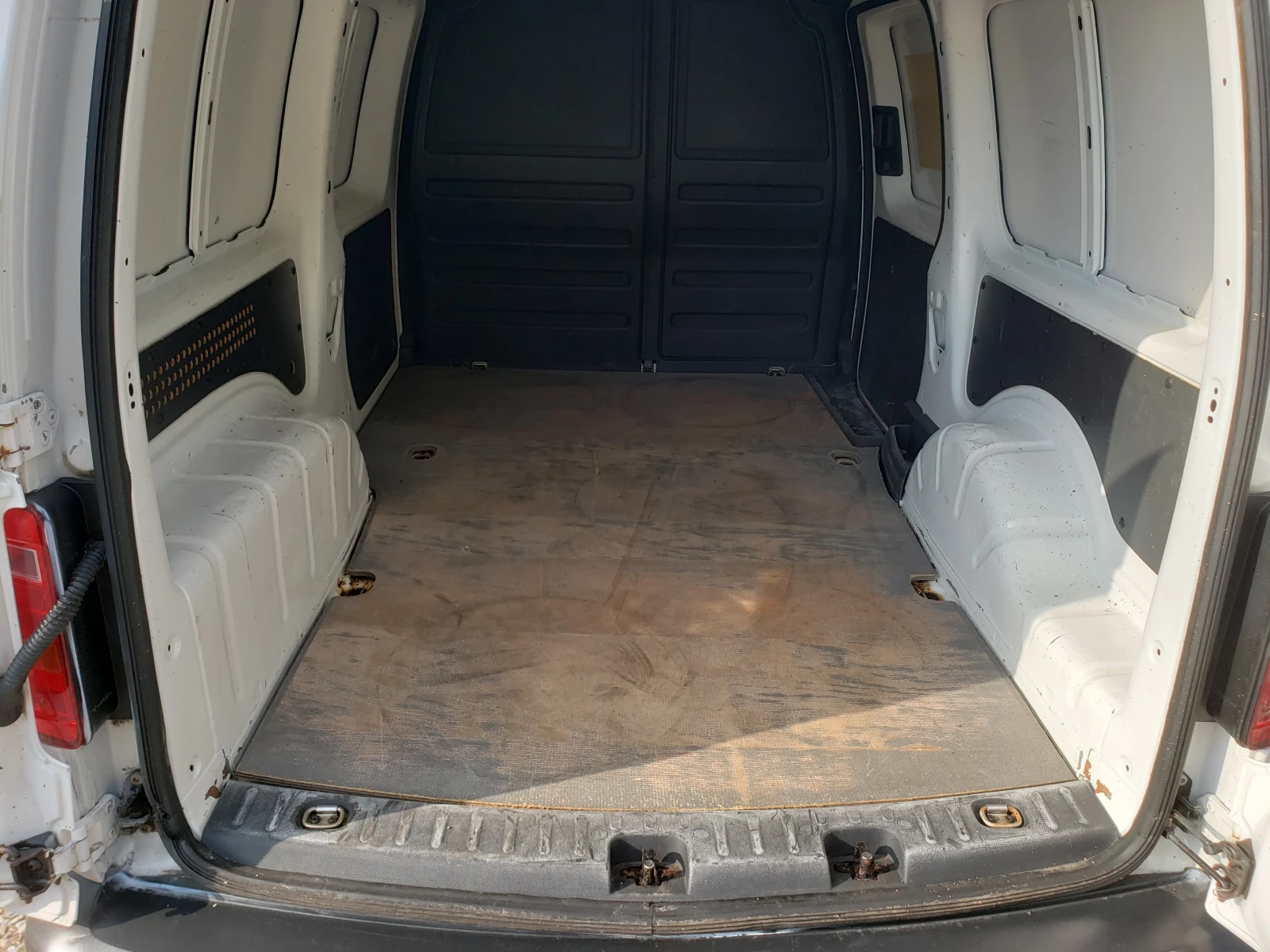 VW Caddy 2.0 TDI MAXI, снимка 12 - Автомобили и джипове - 54993439