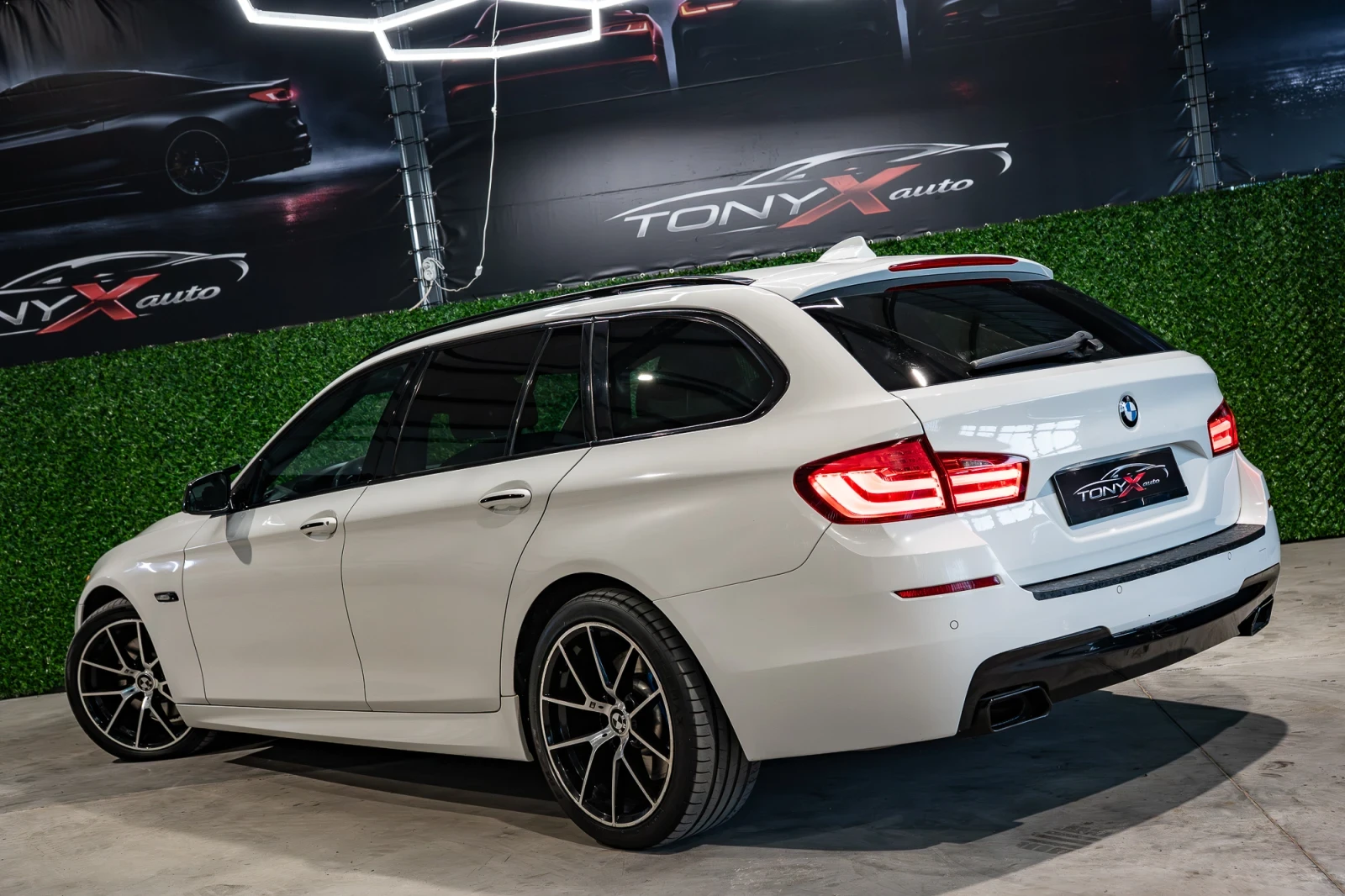 BMW 530 BMW 530D / XDRIVE / 8ZF / ALCANTARA/ M-PERFORMANCE, снимка 4 - Автомобили и джипове - 55138344