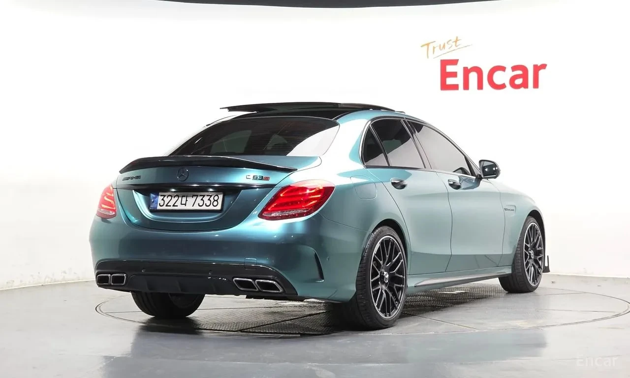 Mercedes-Benz C 63 AMG * HEAD UP* BUCKET SEATS * ФИКСИРАНА ЦЕНА* , снимка 2 - Автомобили и джипове - 56131139