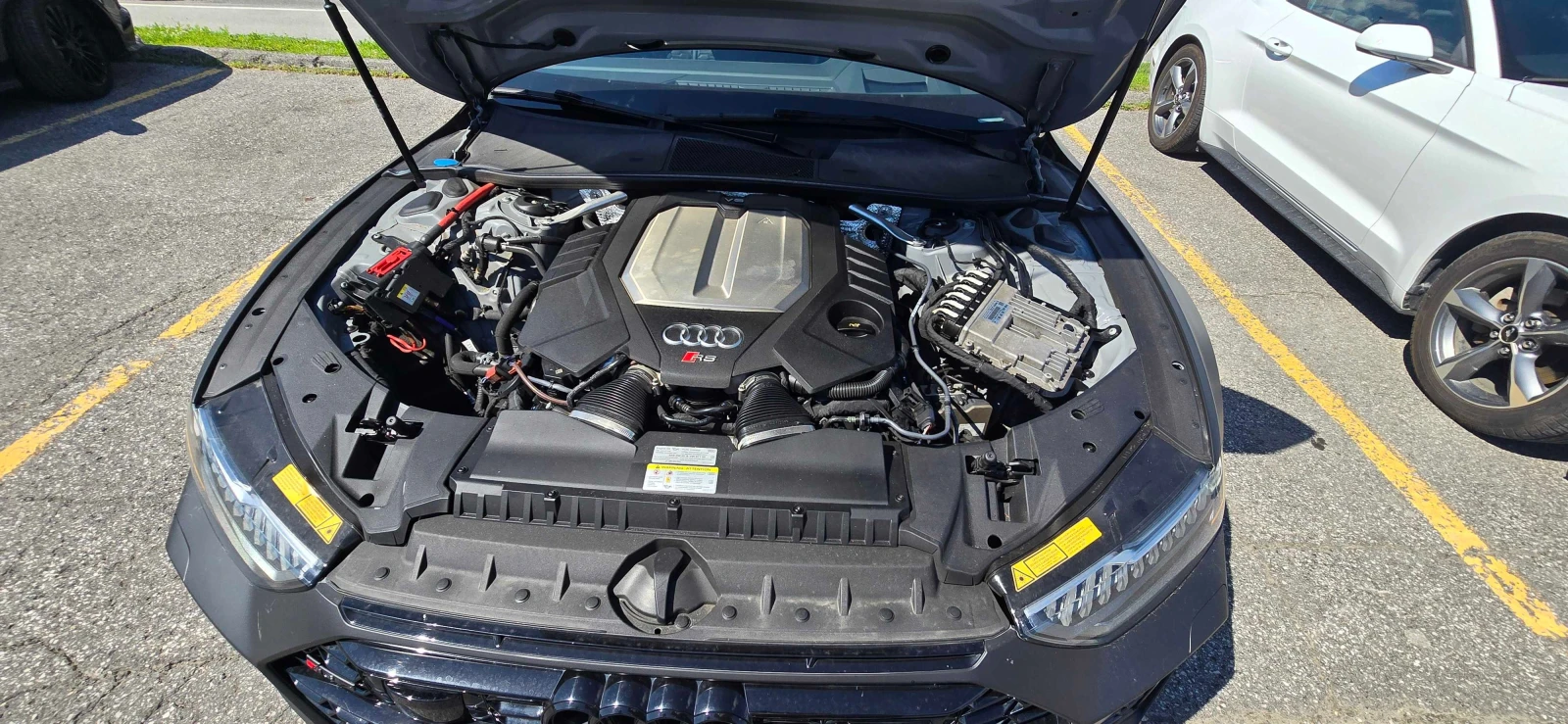 Audi Rs7 * 4.0 TFSI quattro * CARFAX * ОПЦИЯ ЗА ФИНАНСИРАНЕ, снимка 15 - Автомобили и джипове - 56156346