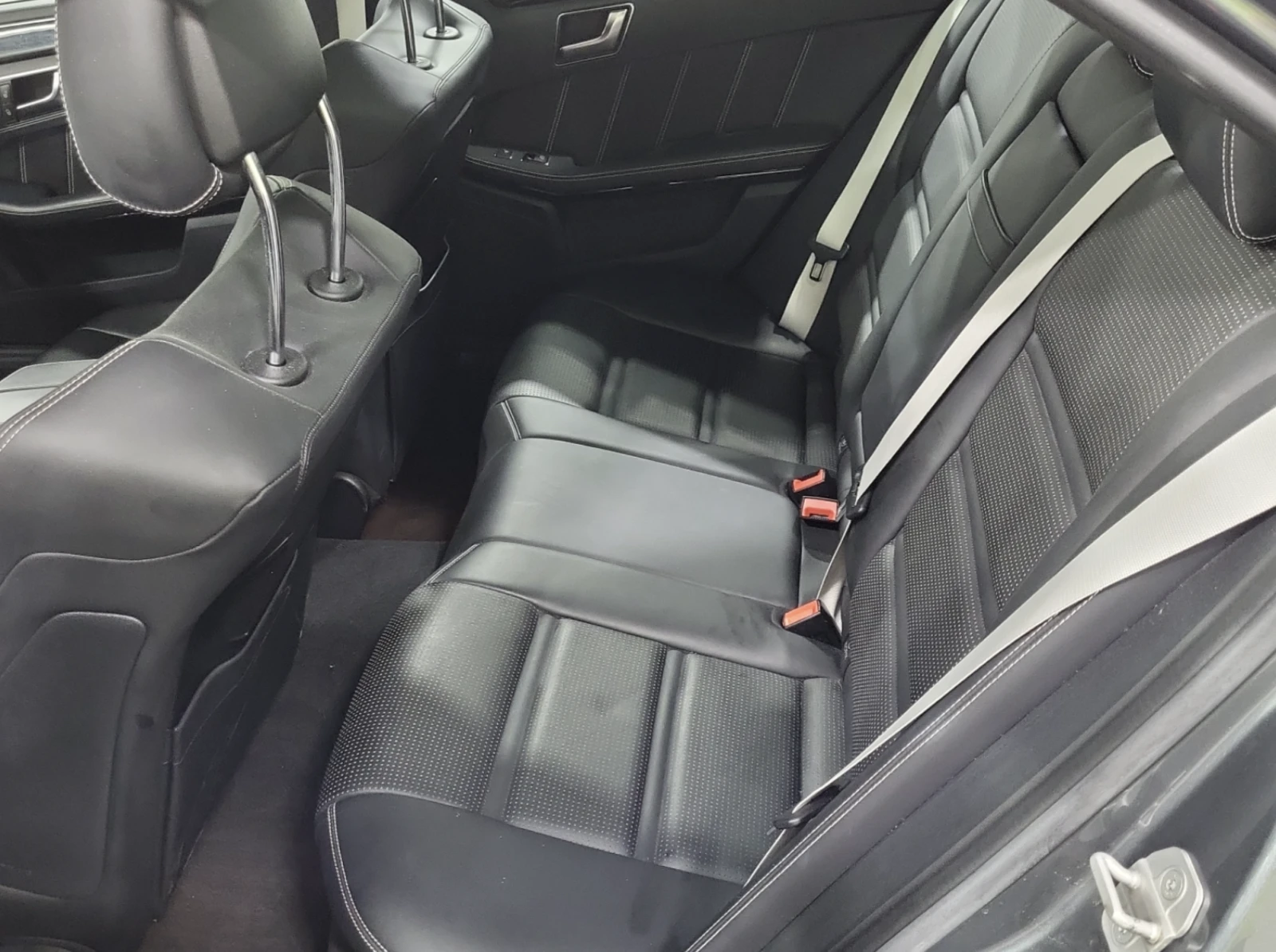 Mercedes-Benz E 63 AMG 2016 Mercedes-Benz AMG E 63 S, снимка 9 - Автомобили и джипове - 56161731