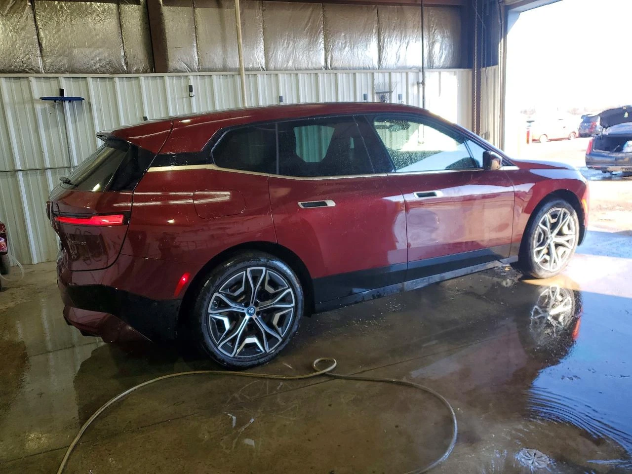 BMW iX xDrive50, снимка 3 - Автомобили и джипове - 56314302