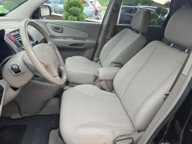 Обява за продажба на Hyundai Tucson 2.0CRDI 4WD АВТОМАТИК  ~6 700 лв. - изображение 10