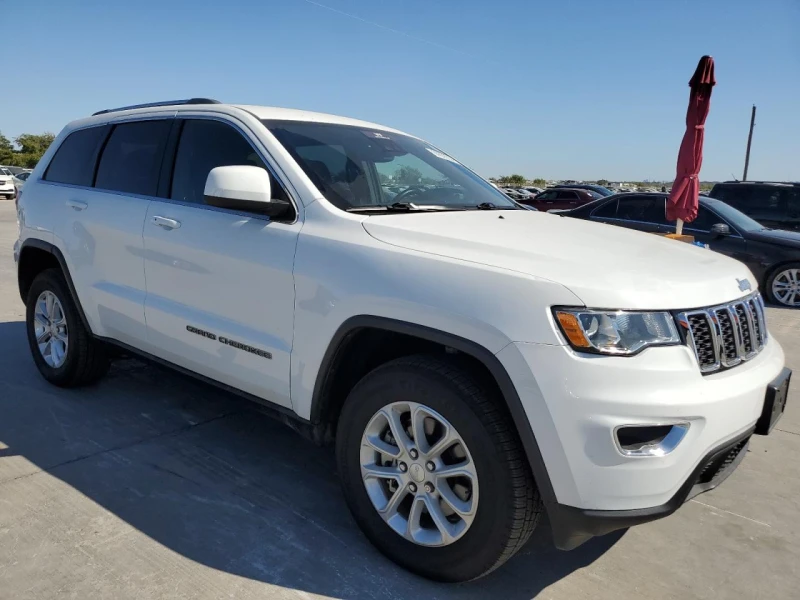 Jeep Grand cherokee Подгрев* Keyless* Камера* 54хил.км., снимка 4 - Автомобили и джипове - 48628376